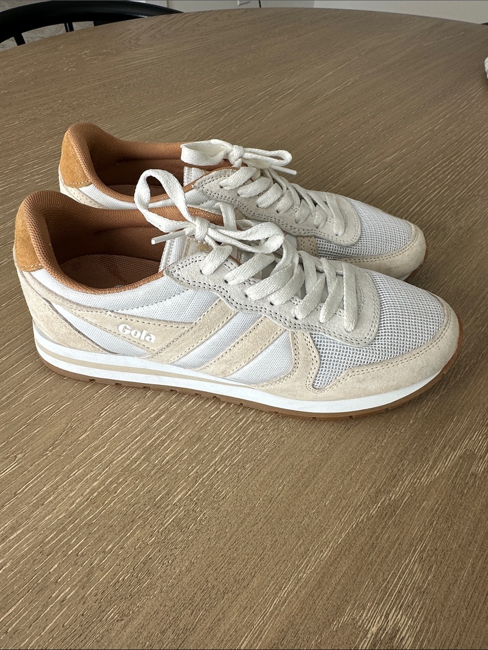 Gola Women’s White and Tan Retro Runner Sneakers
